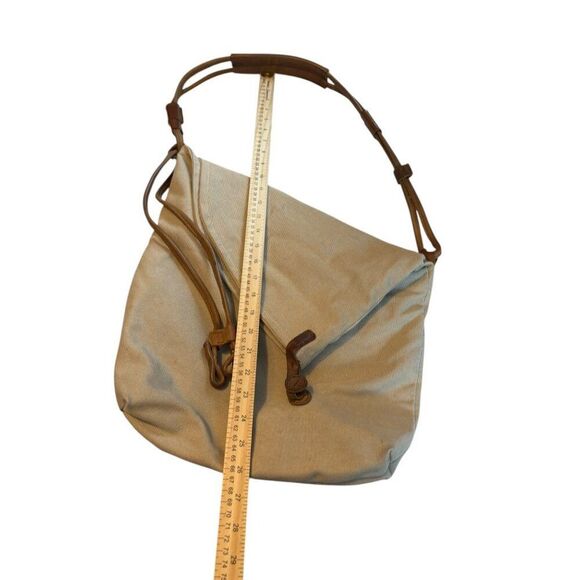Vintage Canvas Messenger Bag With Adjustable Leather Strap & Buckle Closure - Picture 4 of 11